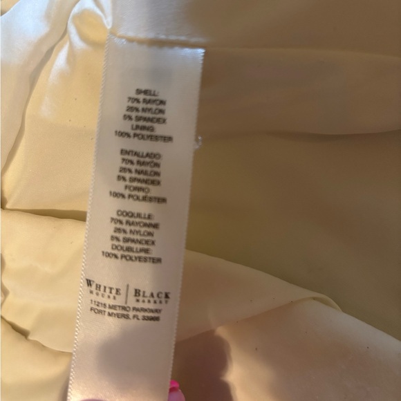 White House Black Market Cream Blazer - Picture 6 of 11